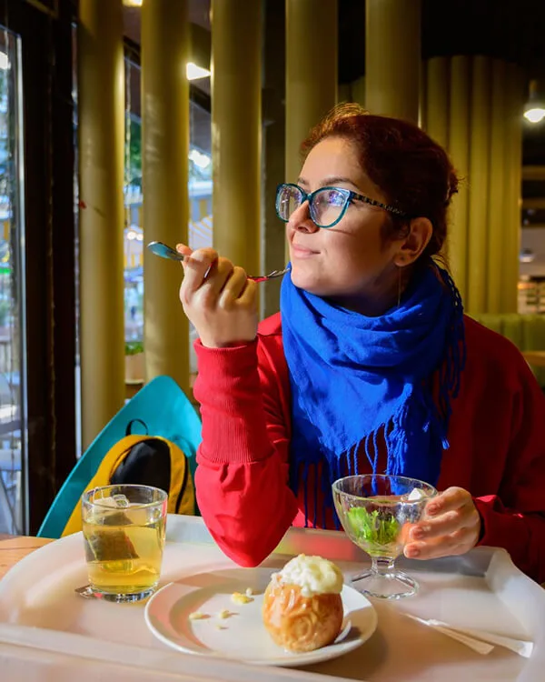 Embark on a Texas road trip packed with foodie adventures—from barbecue joints to hidden taco spots, savoring every bite across towns and cities.
